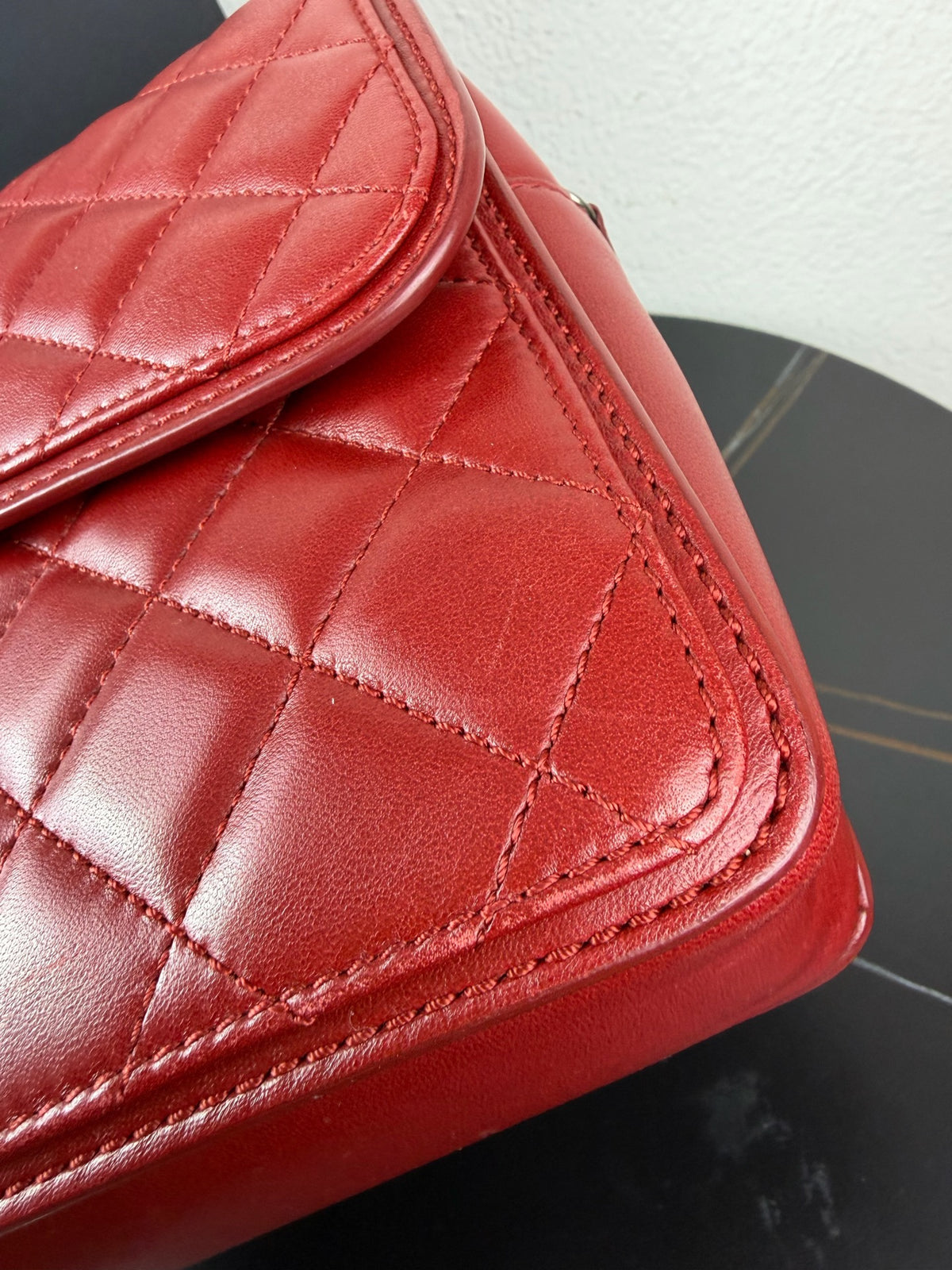 Chanel - CF - Leather - Red - (medium)