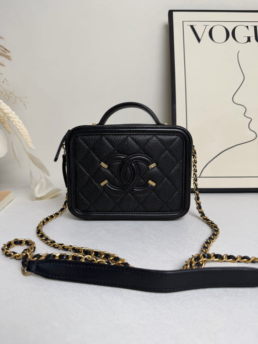 Chanel - Chanel 19 - Leather - Black - (mini)