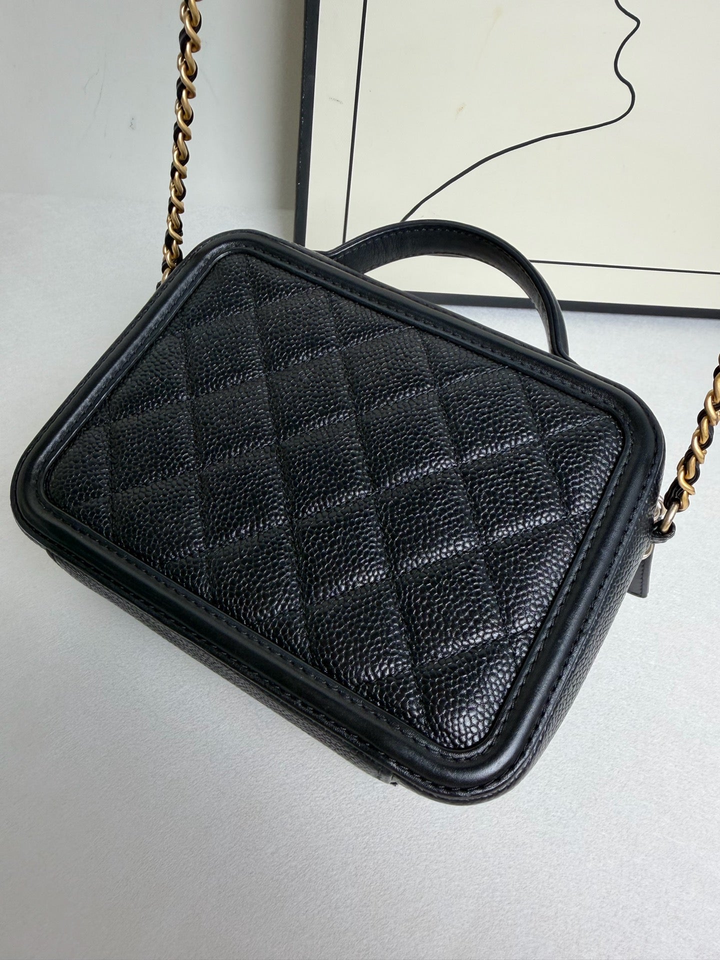 Chanel - Chanel 19 - Leather - Black - (mini)