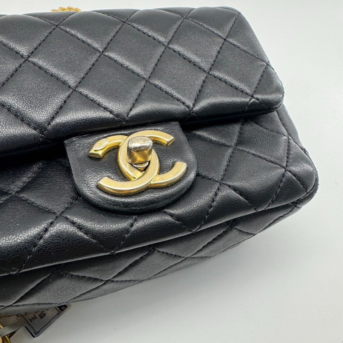 Chanel - Chanel 19 - Leather - Black - (mini)