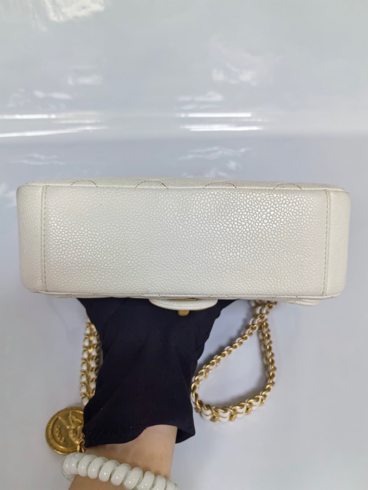 Chanel - Chanel 19 - Leather - White - (mini)