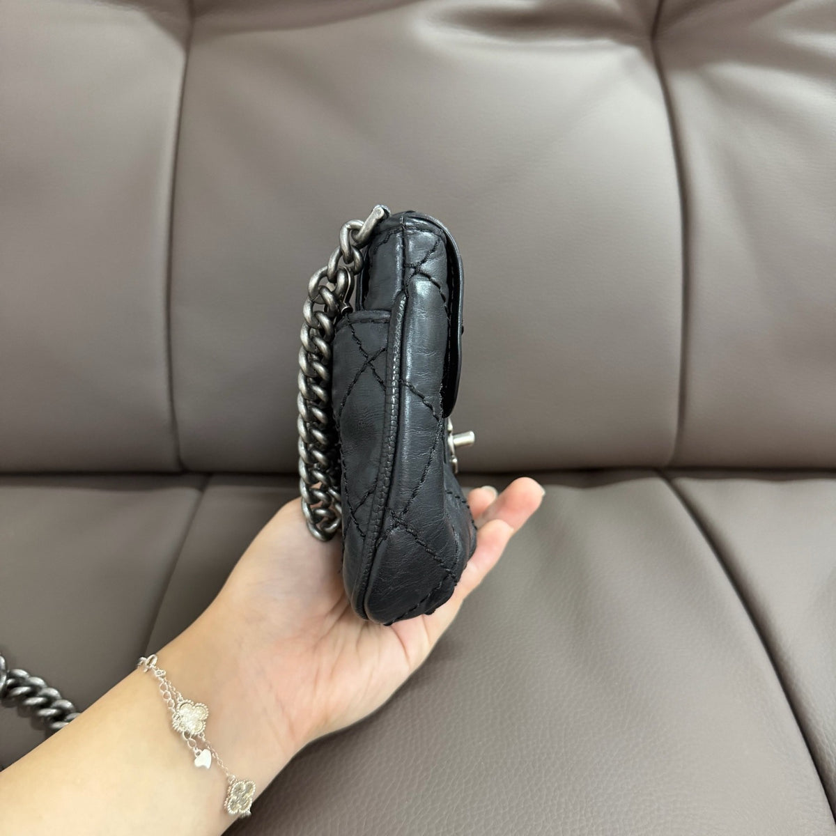 Chanel - Chanel 19 Mini - Leather - Black - (mini)