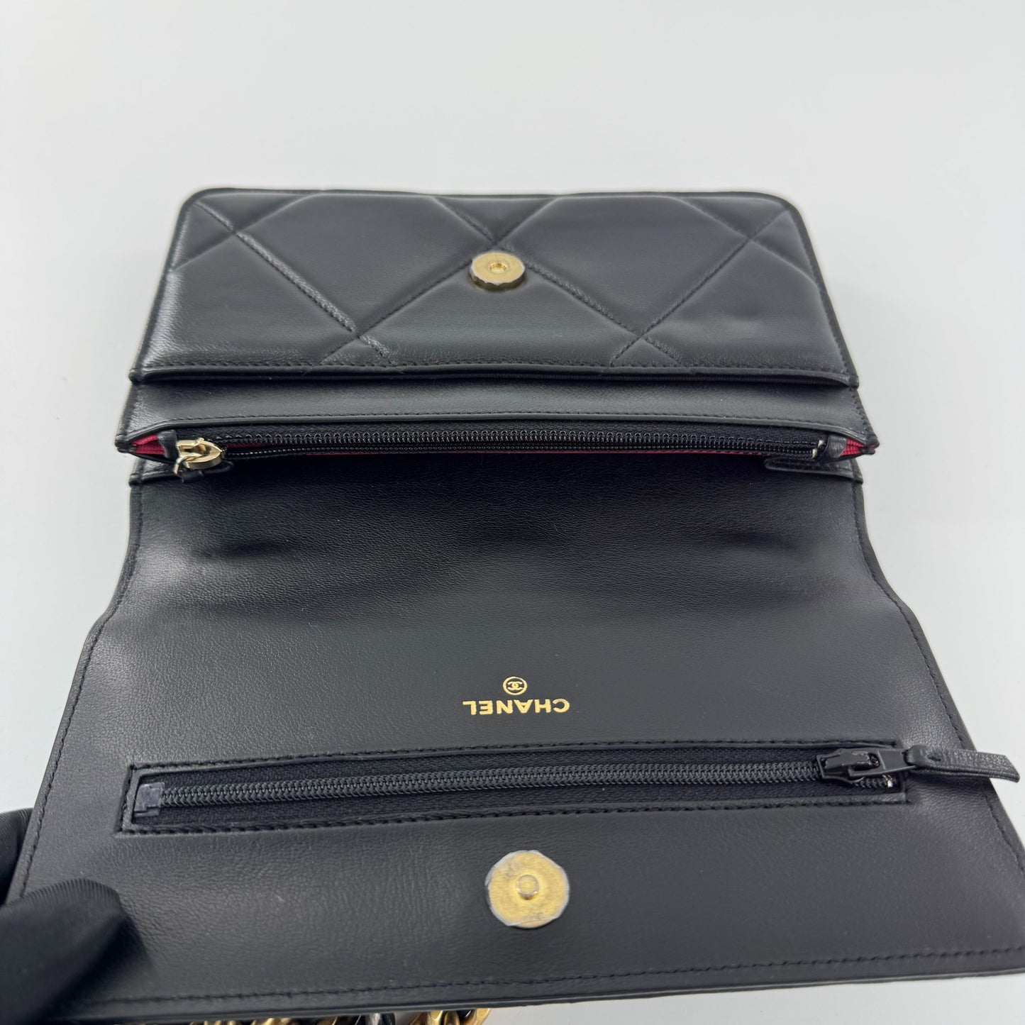 Chanel - Chanel 19 Wallet on Chain (WOC) 22P - Lambskin leather - Black - (mini)