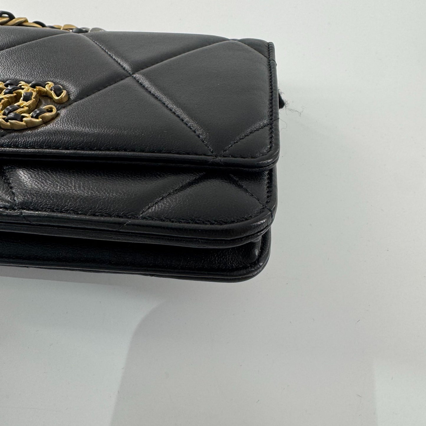 Chanel - Chanel 19 Wallet on Chain (WOC) 22P - Lambskin leather - Black - (mini)