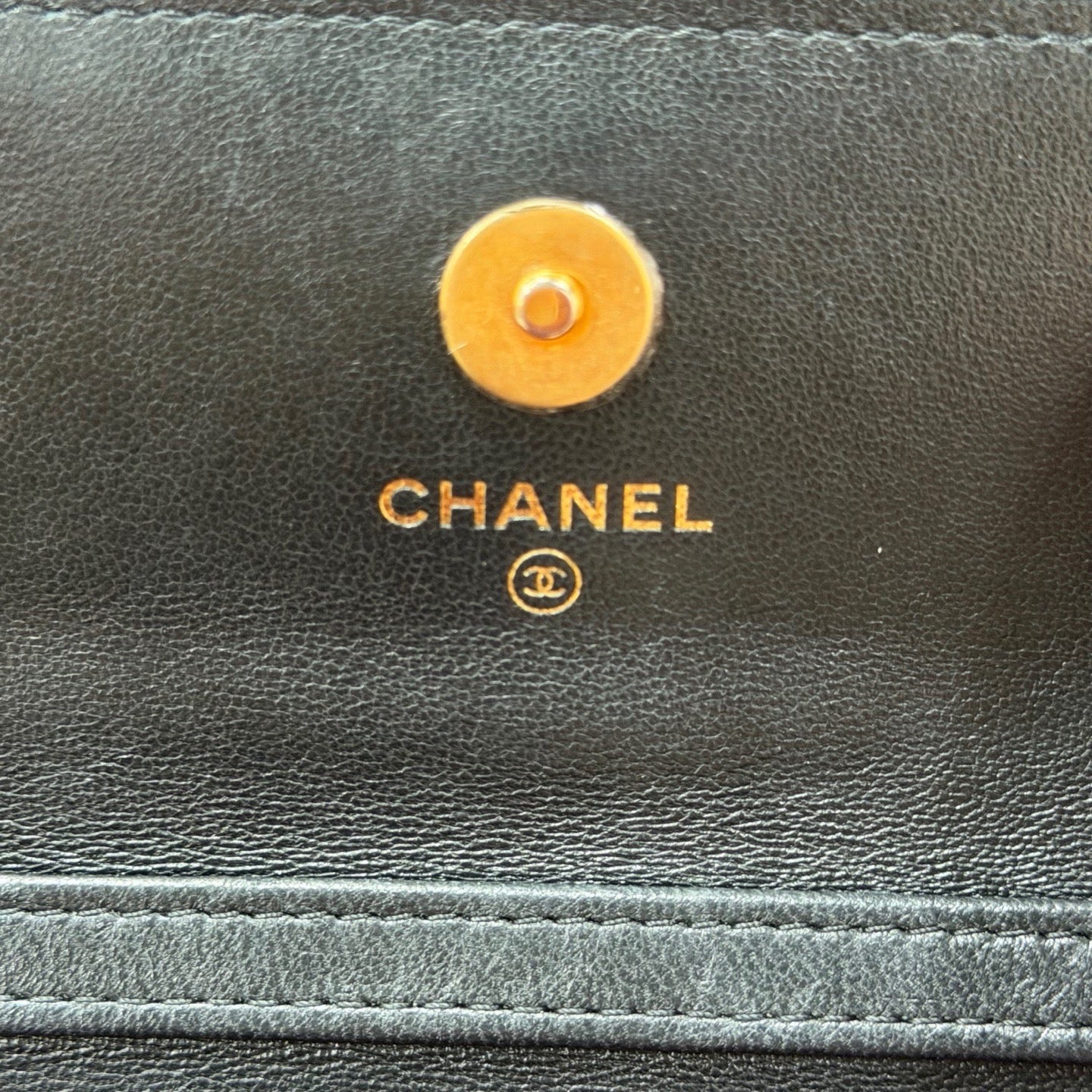 Chanel - Chanel 19 WOC - Leather - Black - (mini)