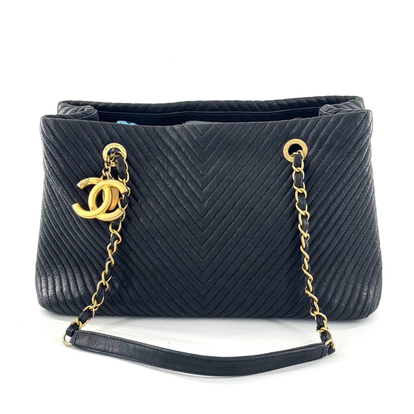 Chanel - Chevron Quilted Tote Bag - Lambskin leather - Black - (Medium)