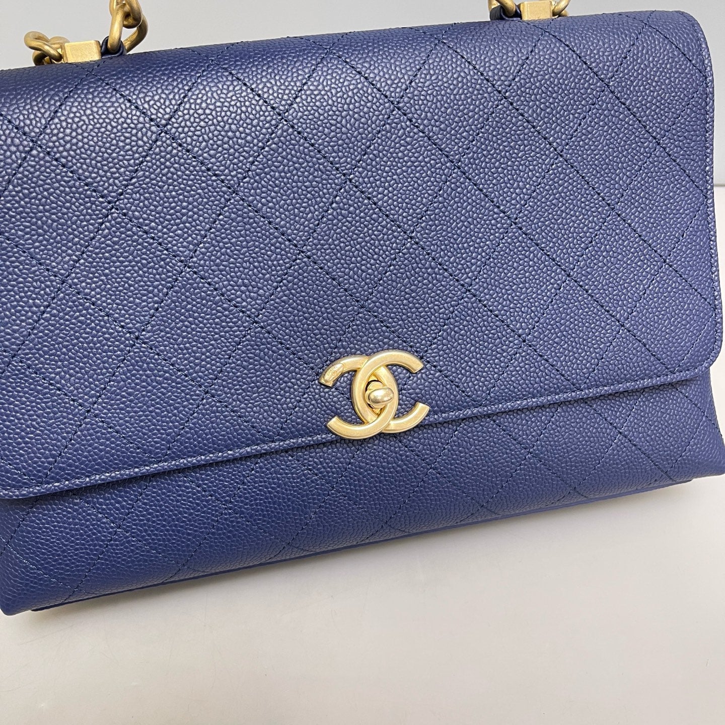 Chanel - Chic Affinity - Leather - Blue - (medium)