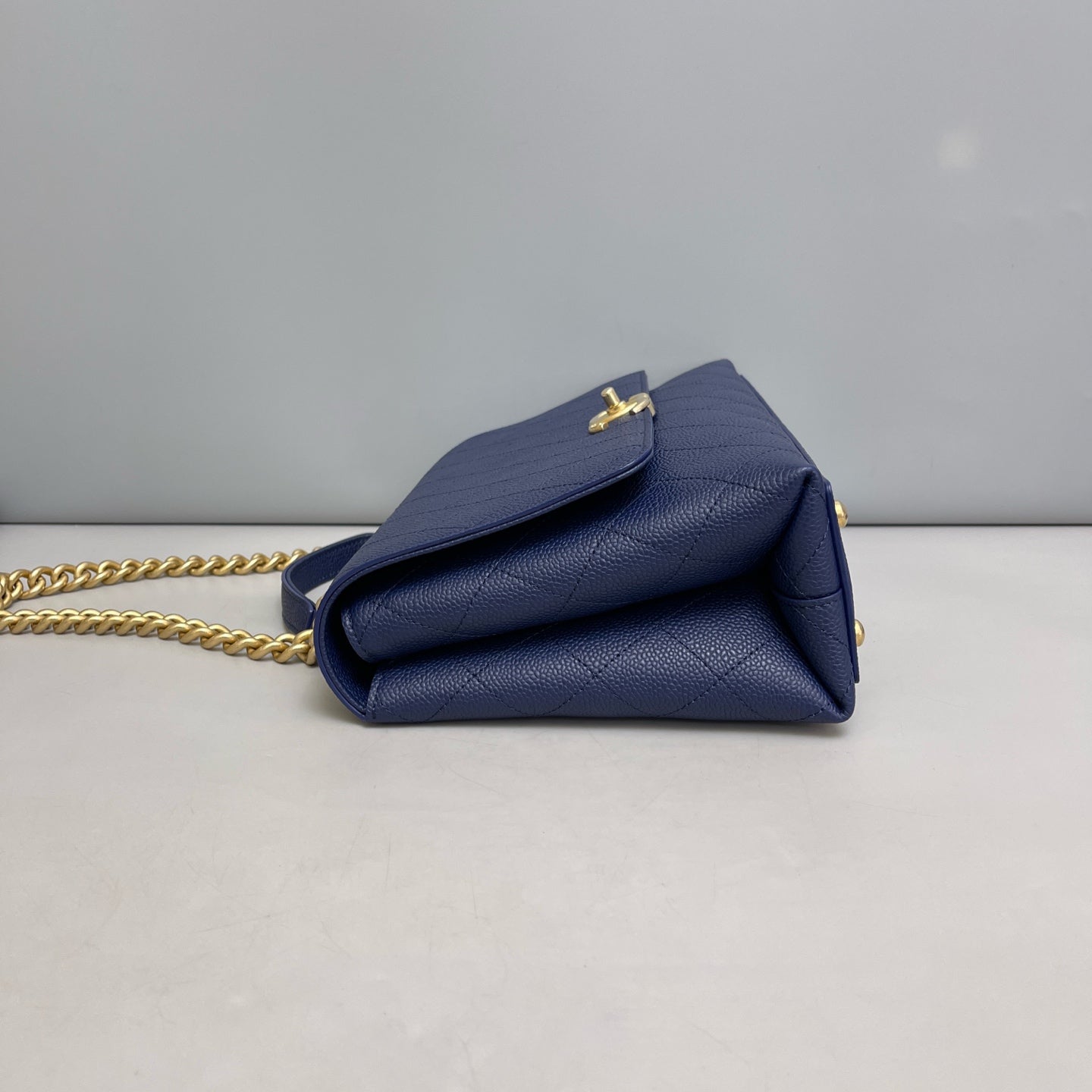 Chanel - Chic Affinity - Leather - Blue - (medium)