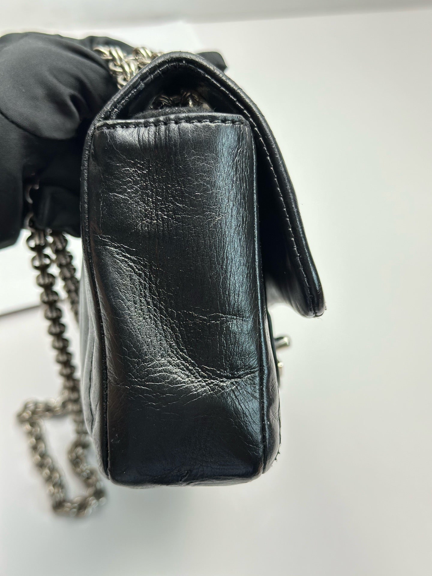 Chanel - Chocolate Bar - Leather - Black - (medium)