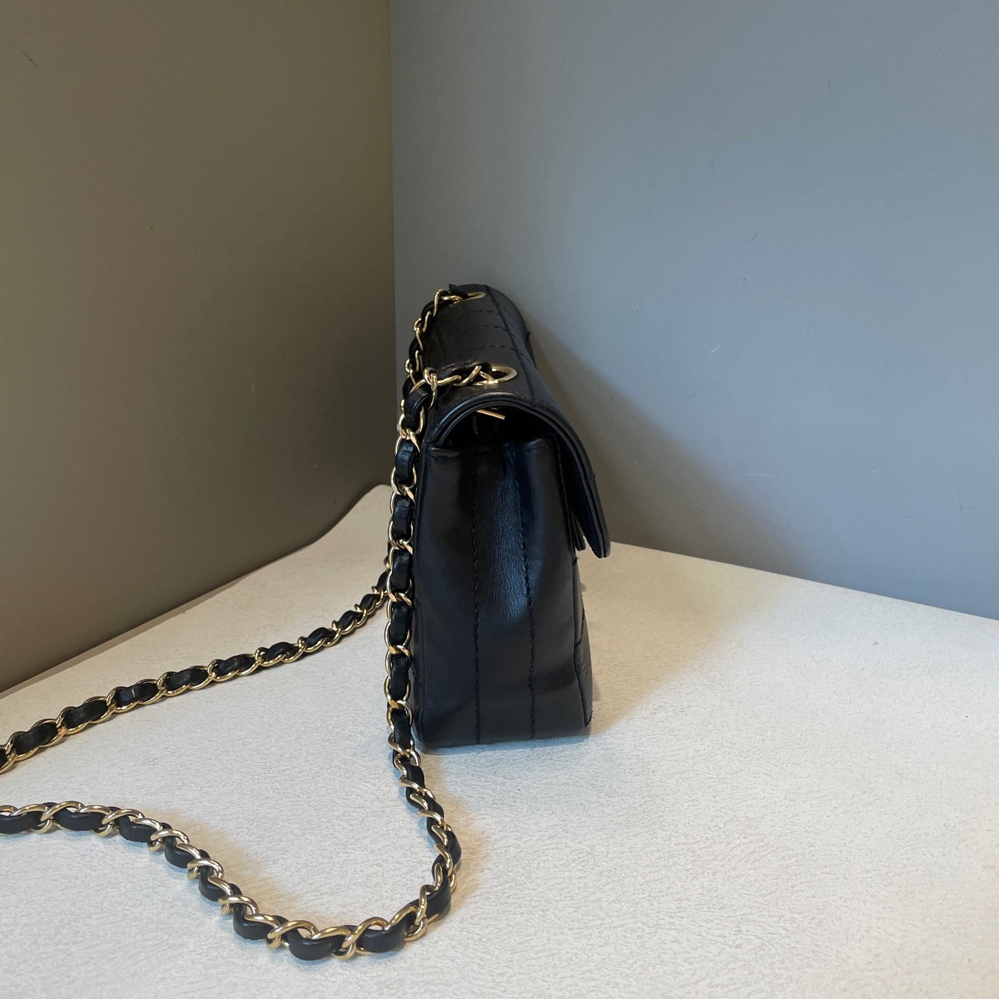 Chanel - Chocolate Bar - Leather - Black - (small)