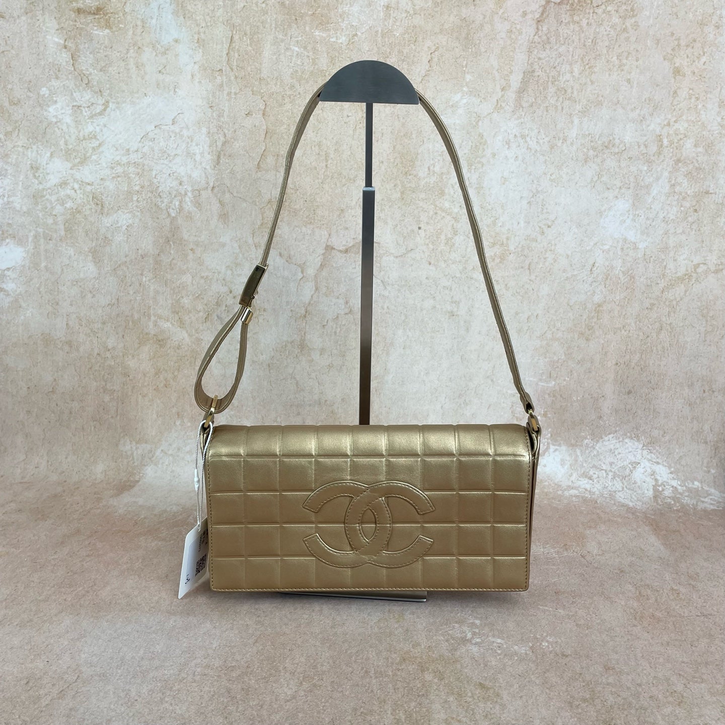 Chanel - Chocolate Bar - Leather - Gold - (small)