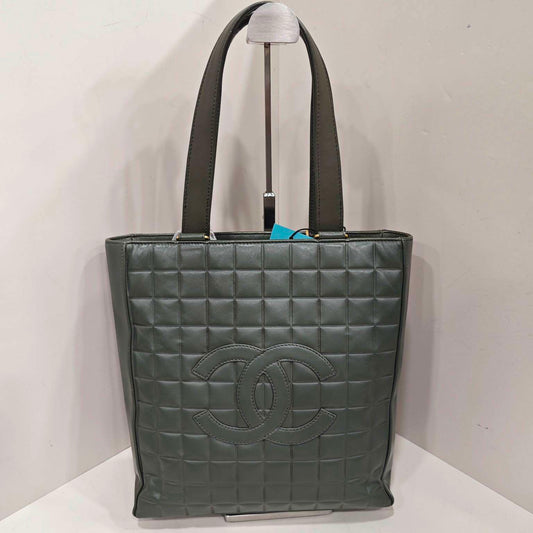 Chanel - Chocolate Bar - Leather - Green - (medium)