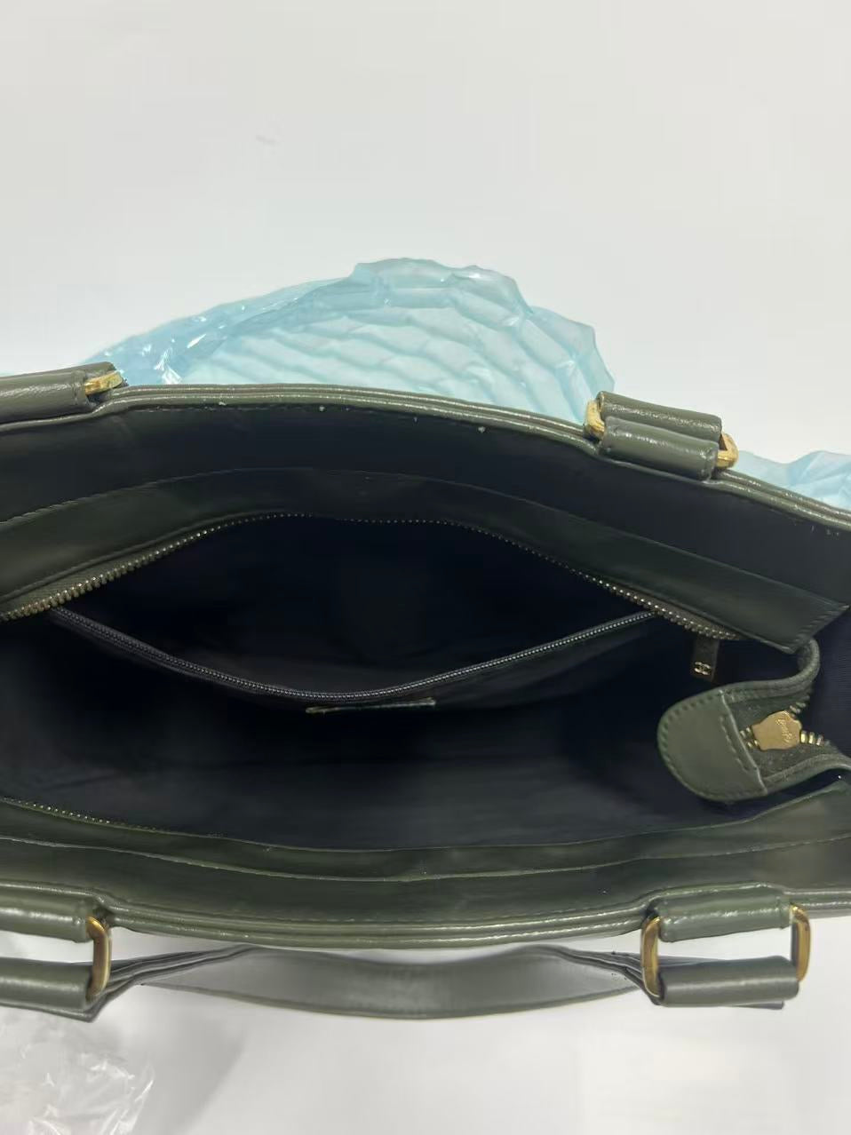 Chanel - Chocolate Bar - Leather - Green - (medium)