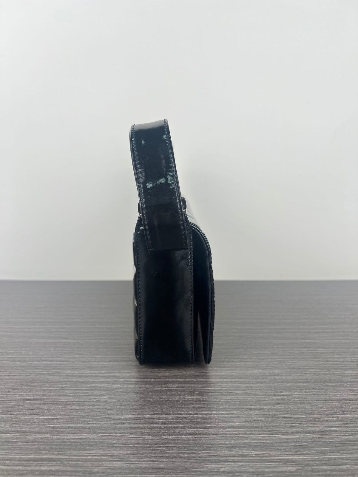 Chanel - Chocolate Bar - Patent leather - Black - (small)