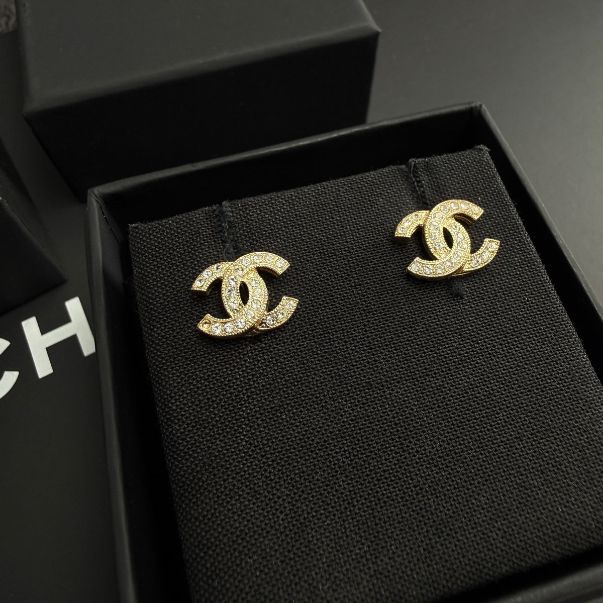 Chanel - Classic CC - Crystal - Gold