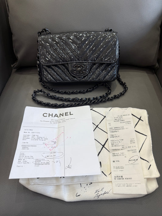 Chanel Classic Flap Patent leather Black - view 1