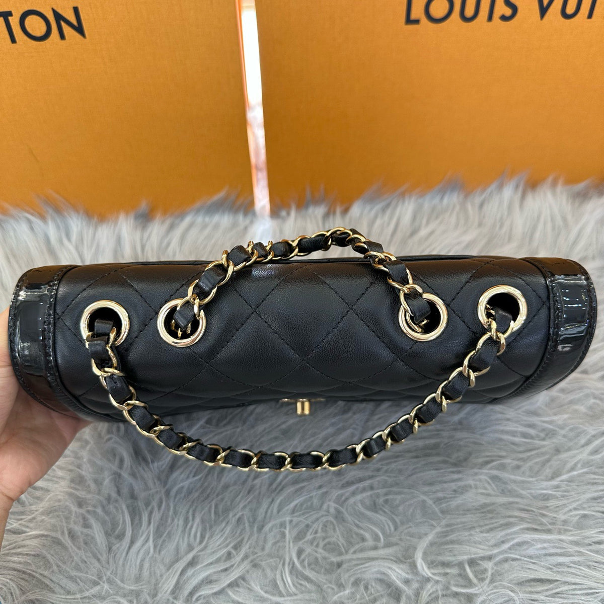 Chanel - Classic Flap 24B - Leather - Black