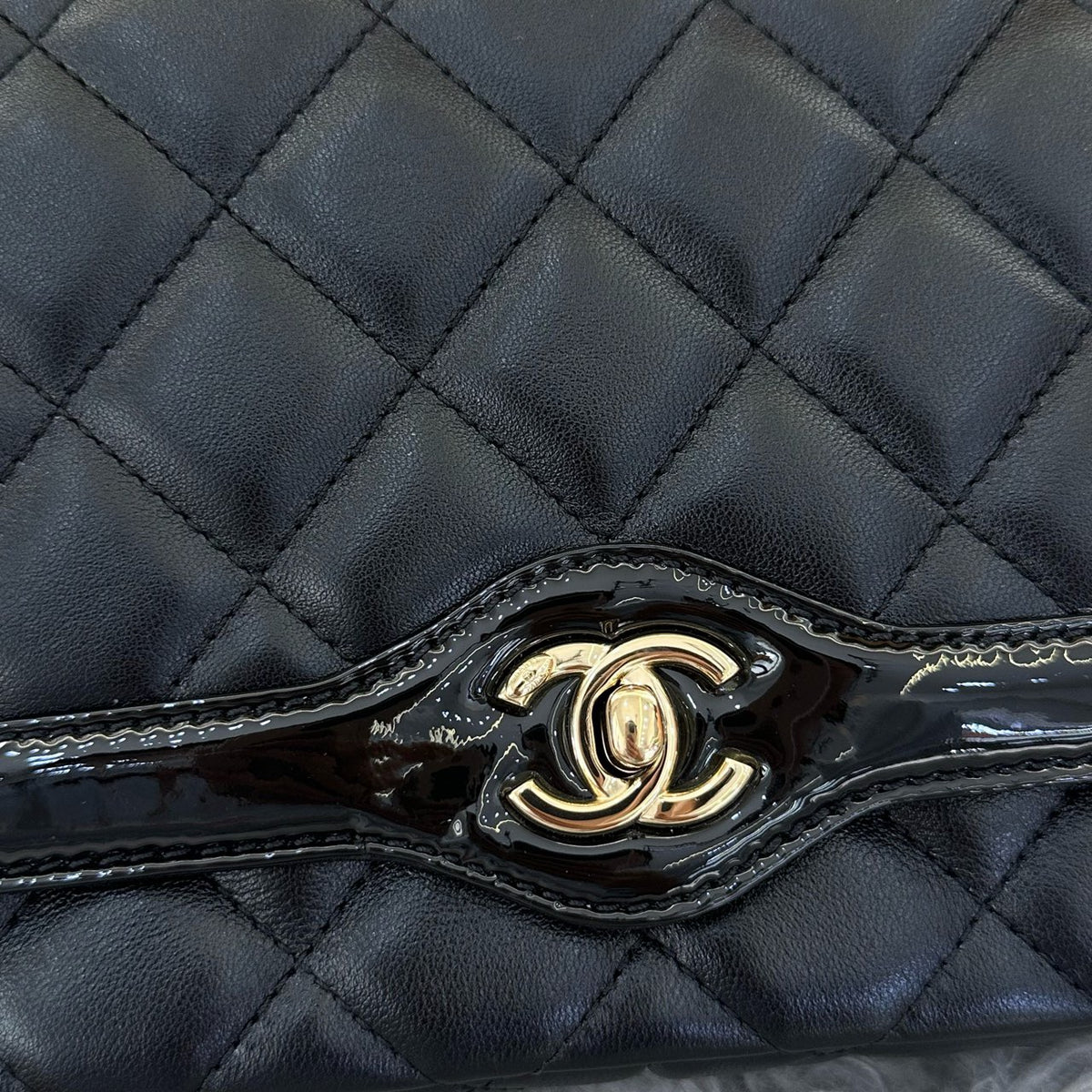 Chanel - Classic Flap 24B - Leather - Black