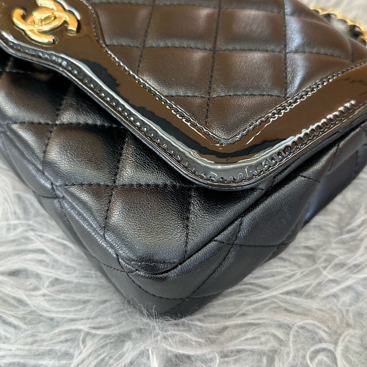 Chanel - Classic Flap 24B - Leather - Black