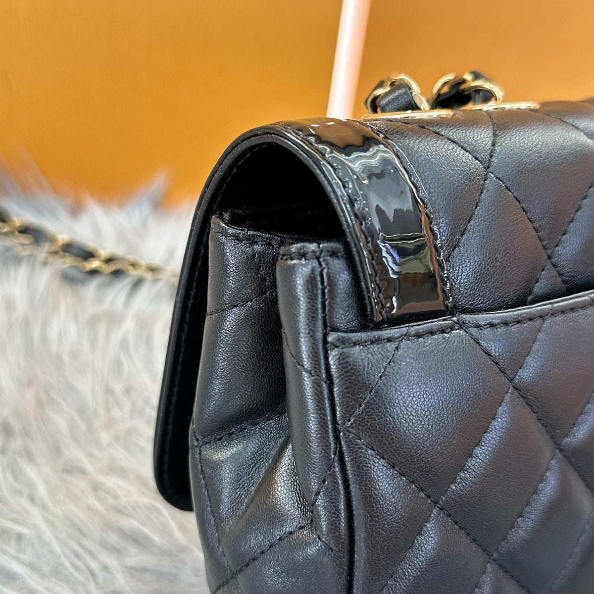 Chanel - Classic Flap 24B - Leather - Black