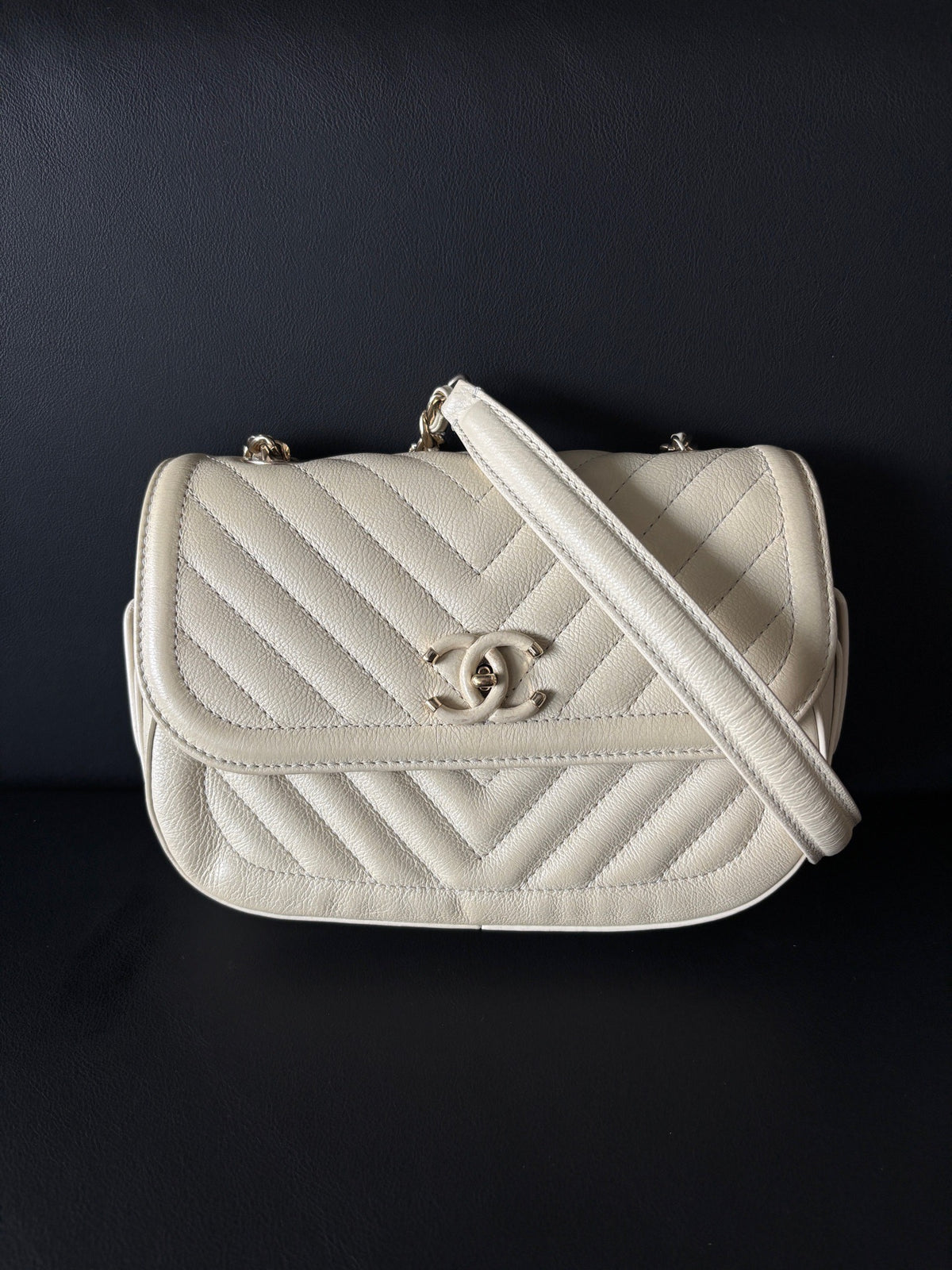 Chanel - Classic Flap 26 - Leather - White - (medium)