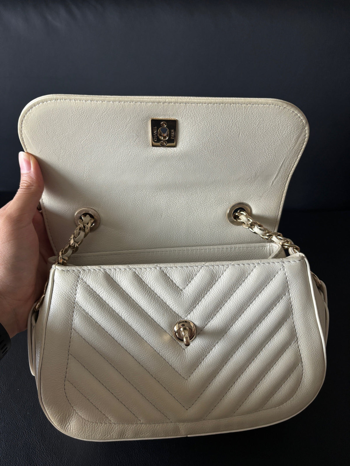 Chanel - Classic Flap 26 - Leather - White - (medium)