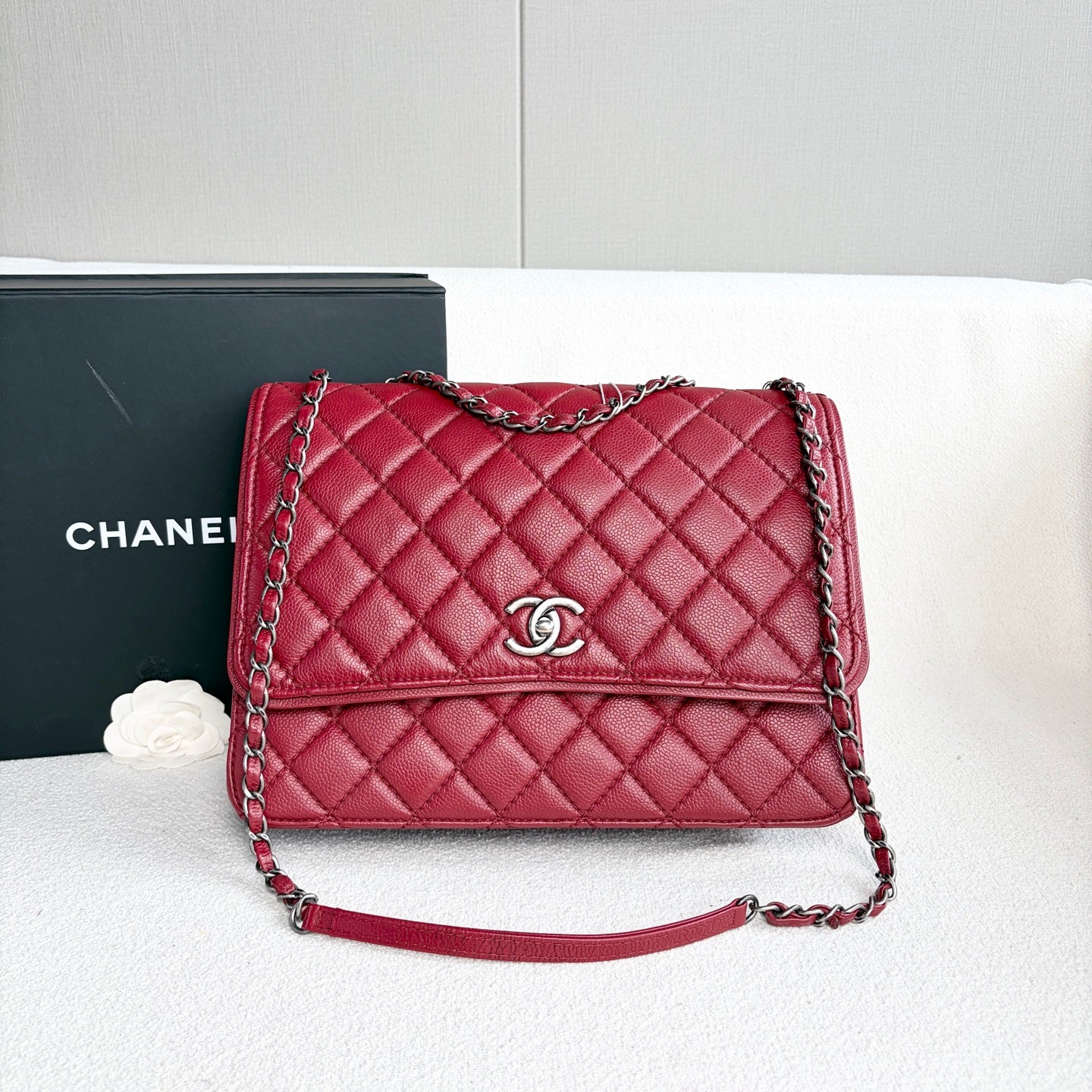 Chanel - Classic Flap Accordion Bag - Caviar leather - Red - (medium)