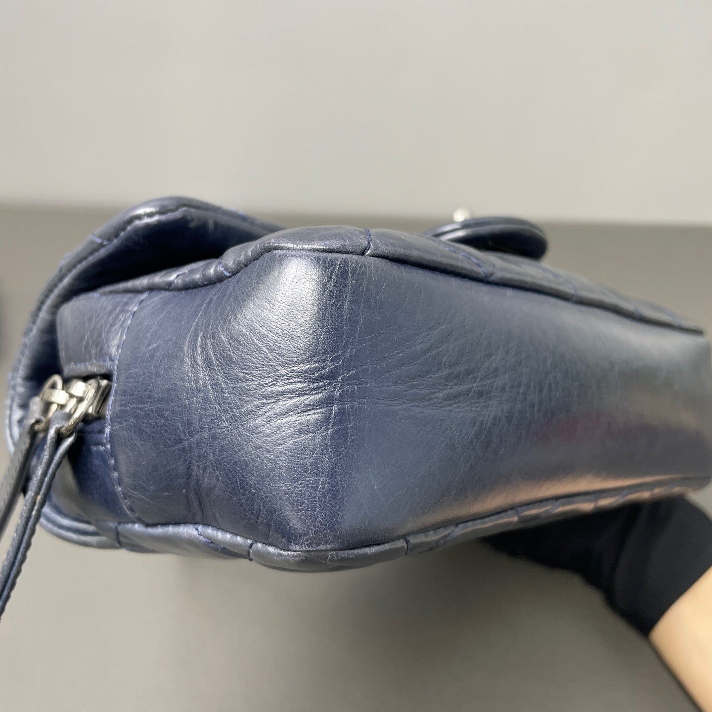 Chanel Classic Flap bag Leather Navy - view 5