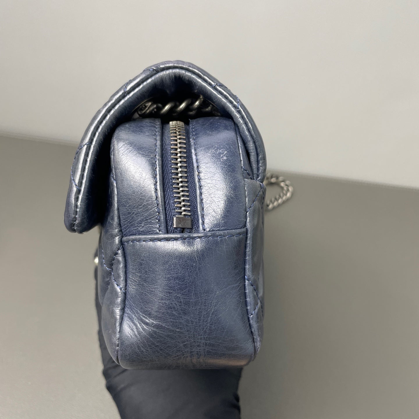 Chanel Classic Flap bag Leather Navy - view 9