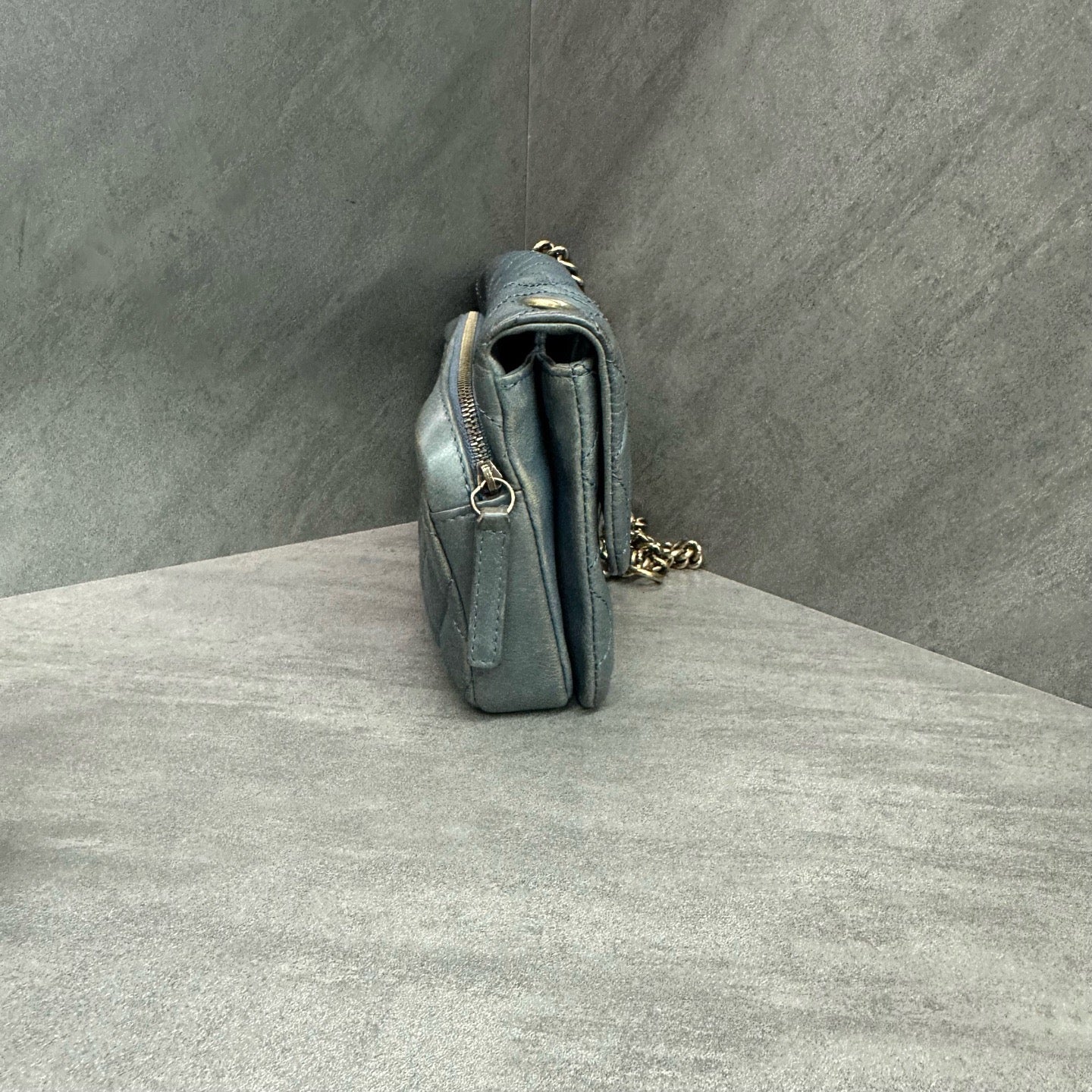 Chanel - Classic Flap Baguette - Leather - Blue - (medium)