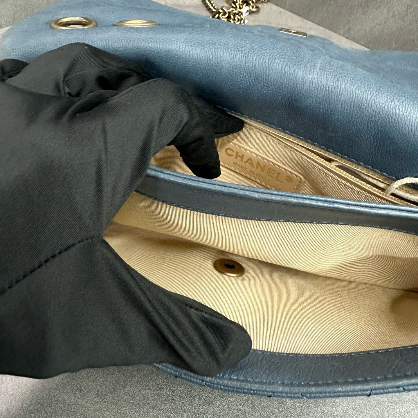 Chanel - Classic Flap Baguette - Leather - Blue - (medium)