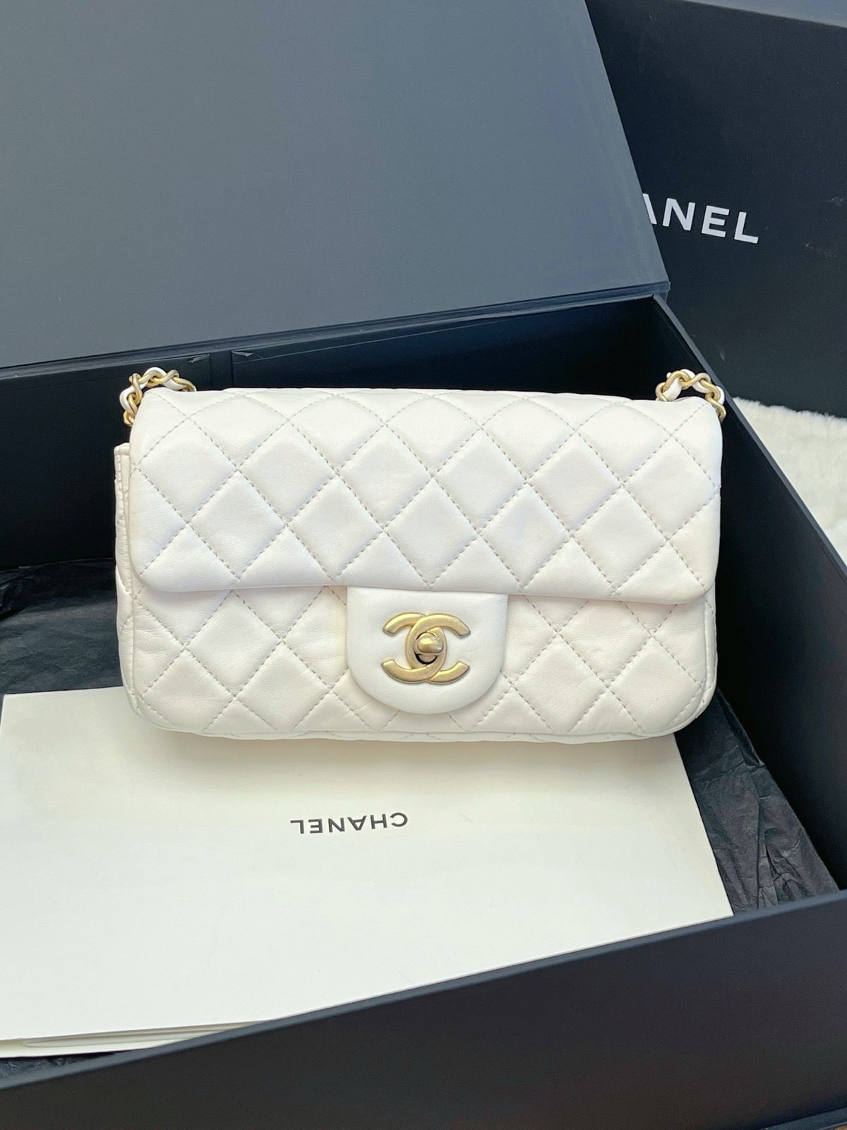 Chanel - Classic Flap Big Mini - Leather - White - (mini)