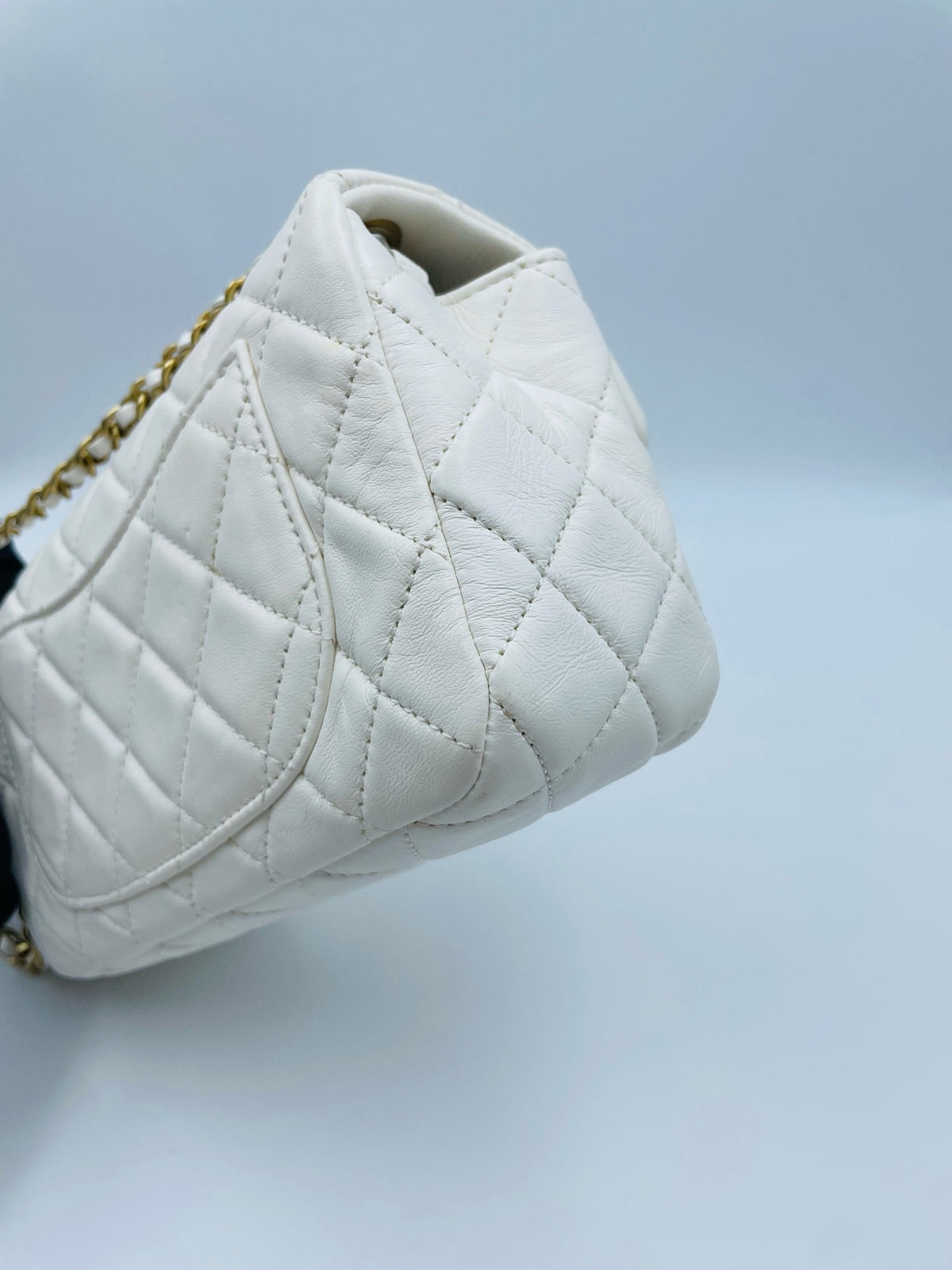 Chanel - Classic Flap Big Mini - Leather - White - (mini)