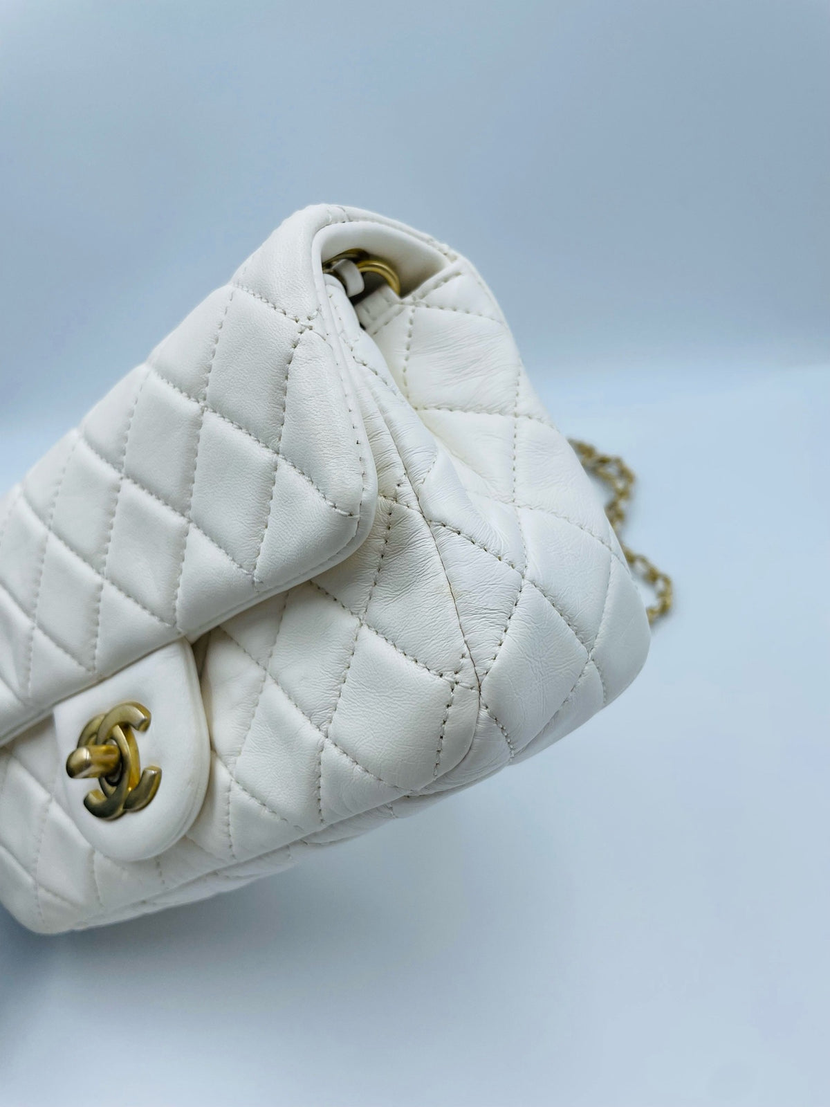 Chanel - Classic Flap Big Mini - Leather - White - (mini)