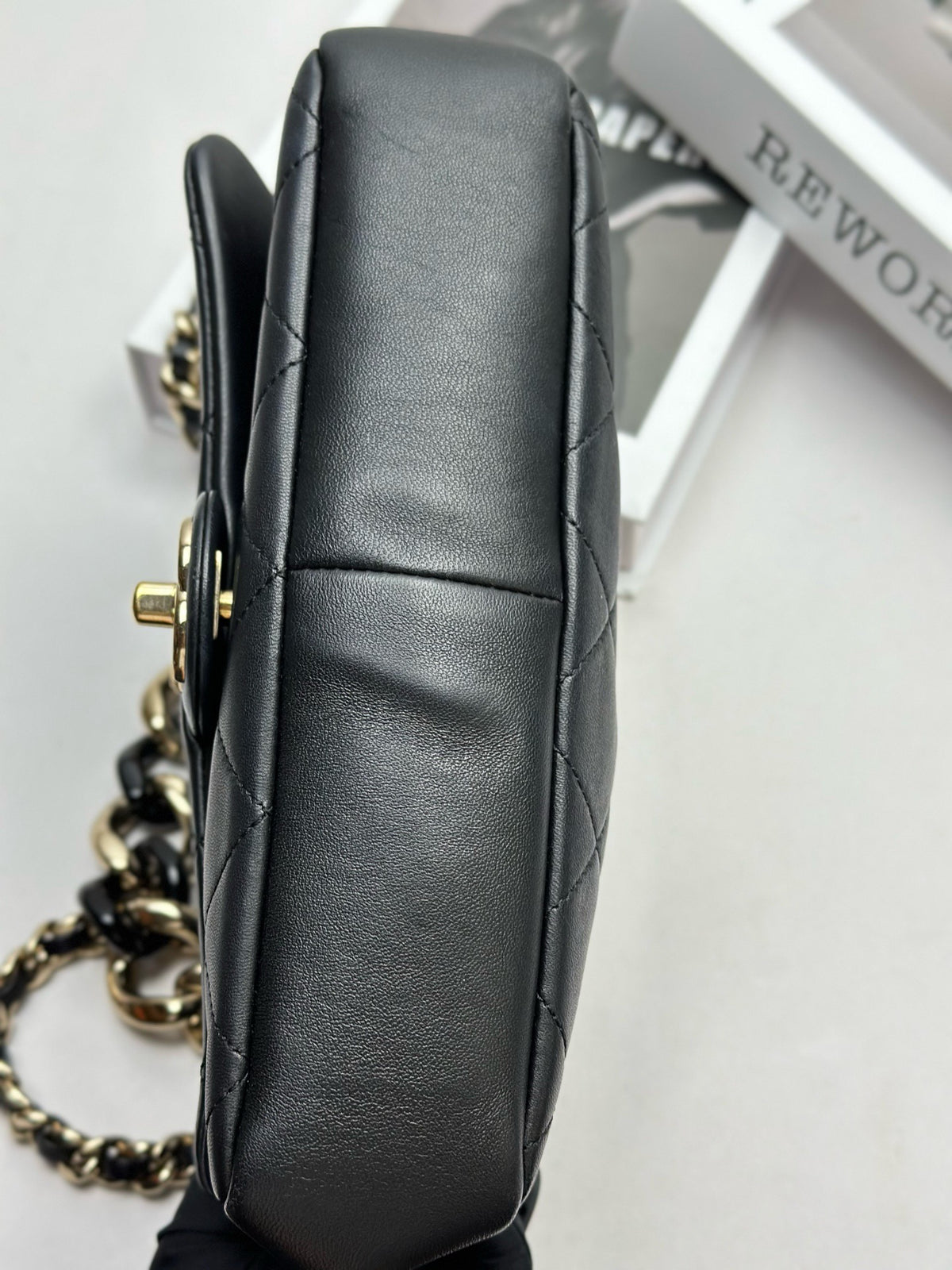 Chanel - Classic Flap Big Mini Resort Collection - Leather - Black - (mini)