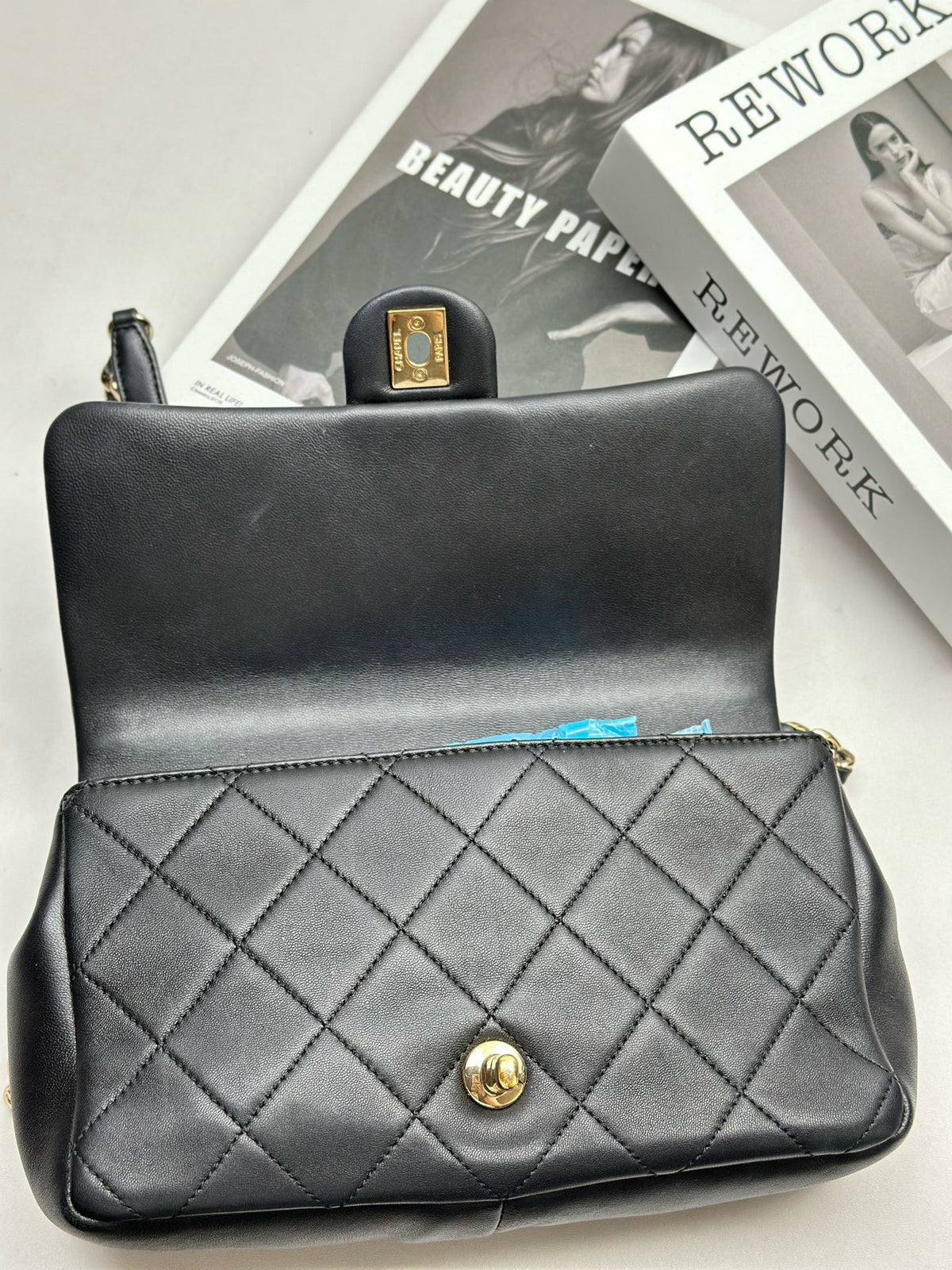 Chanel - Classic Flap Big Mini Resort Collection - Leather - Black - (mini)