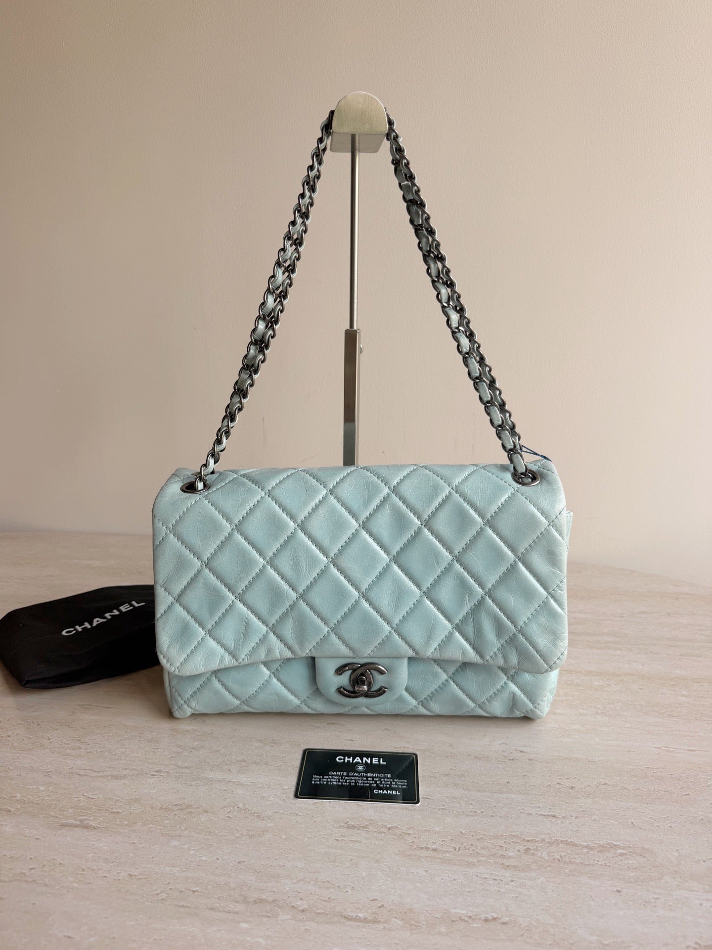 Chanel - Classic Flap - Calfskin - Blue - (medium)