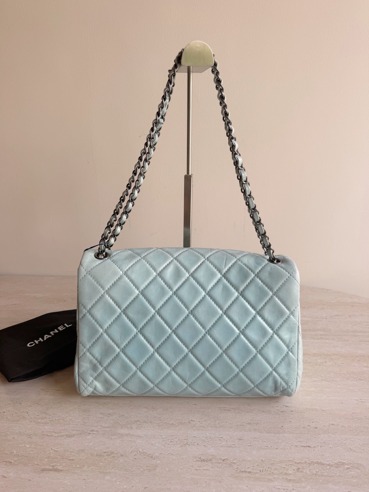 Chanel - Classic Flap - Calfskin - Blue - (medium)