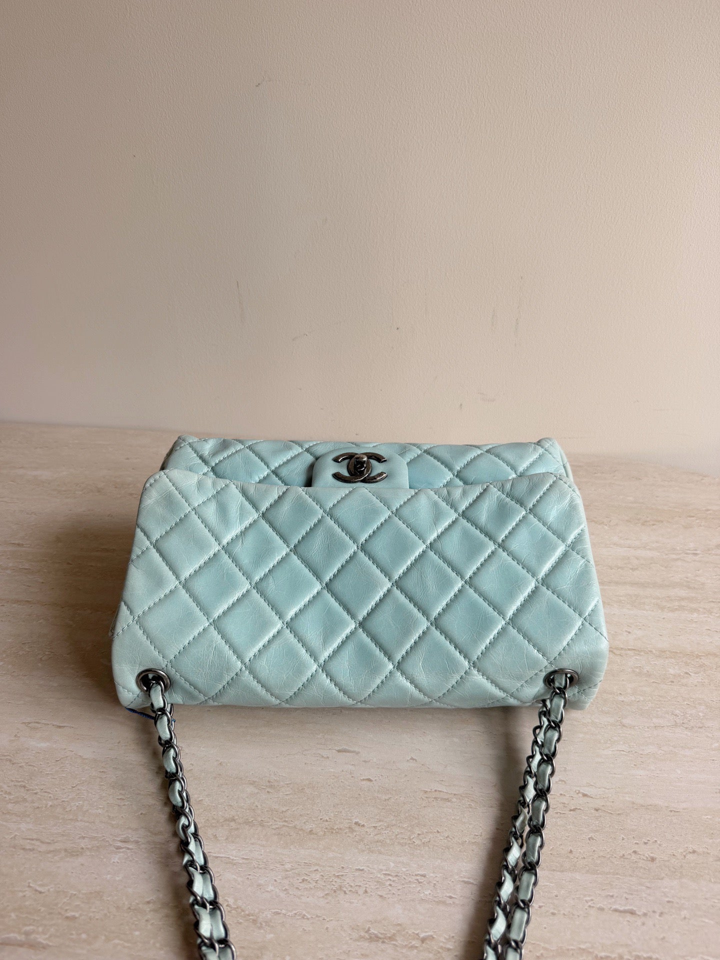 Chanel - Classic Flap - Calfskin - Blue - (medium)