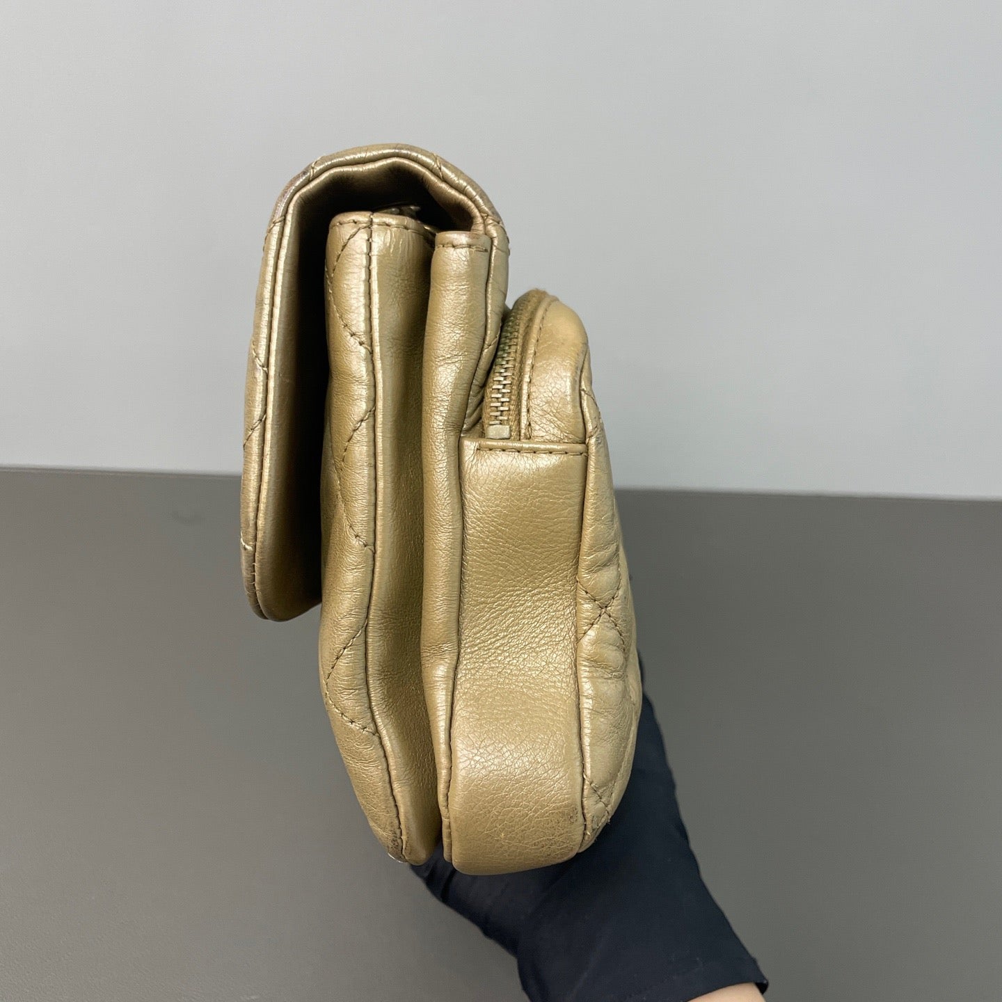 Chanel - Classic Flap - Calfskin - Gold - (large)