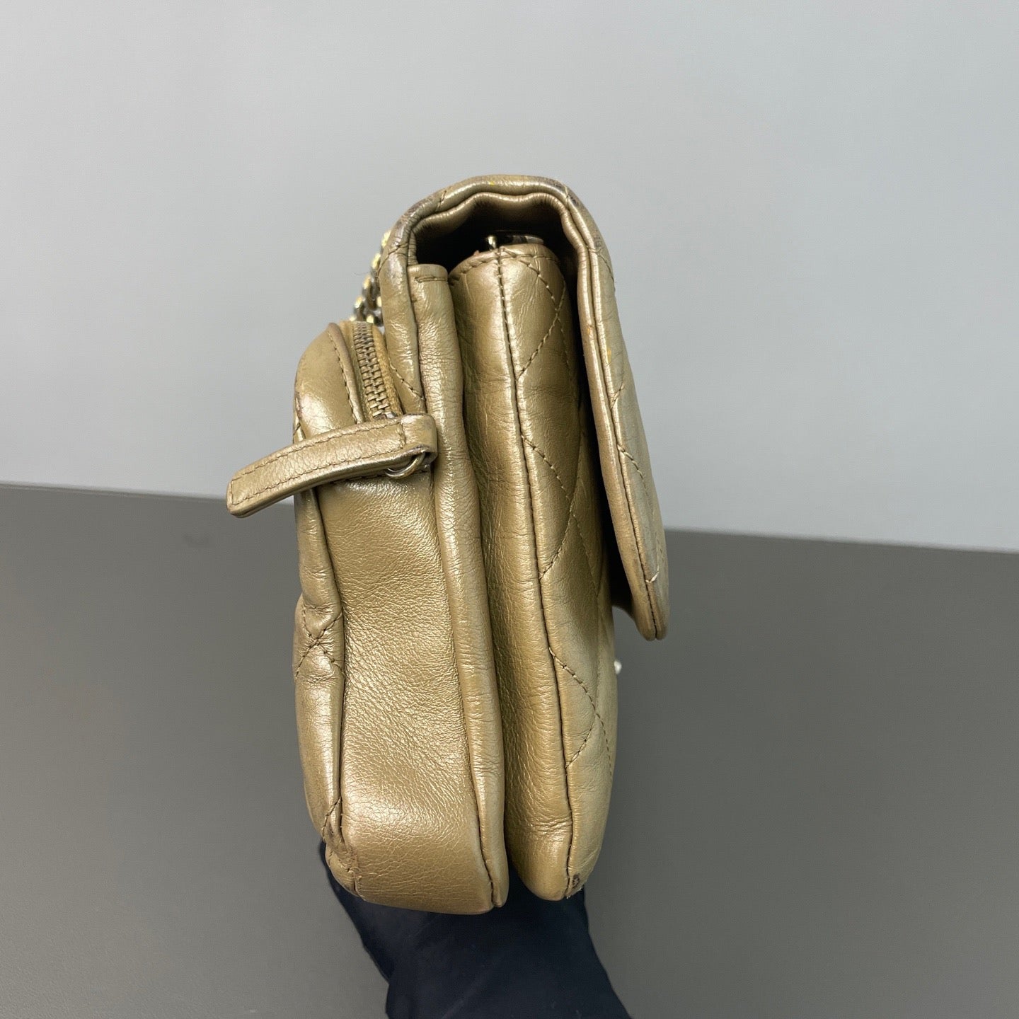 Chanel - Classic Flap - Calfskin - Gold - (large)