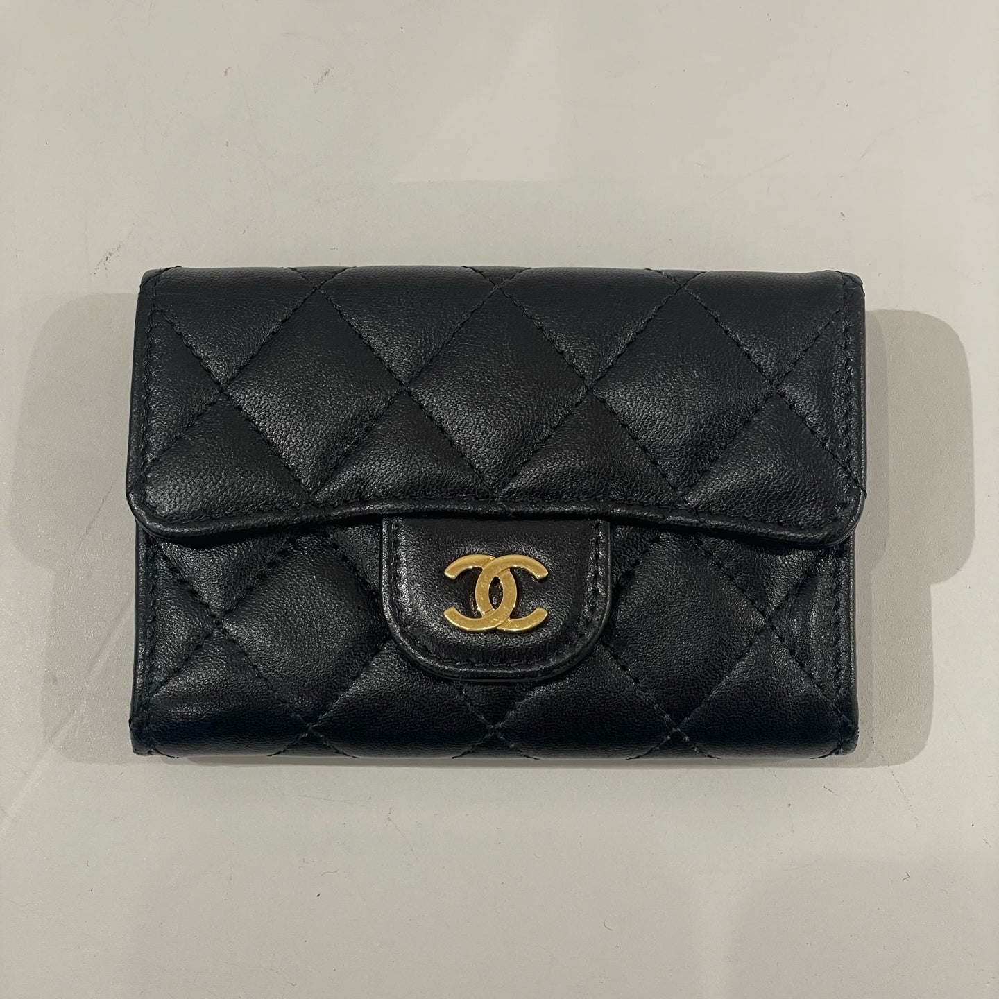 Chanel - Classic Flap Card Holder - Lambskin leather - Black - (mini)