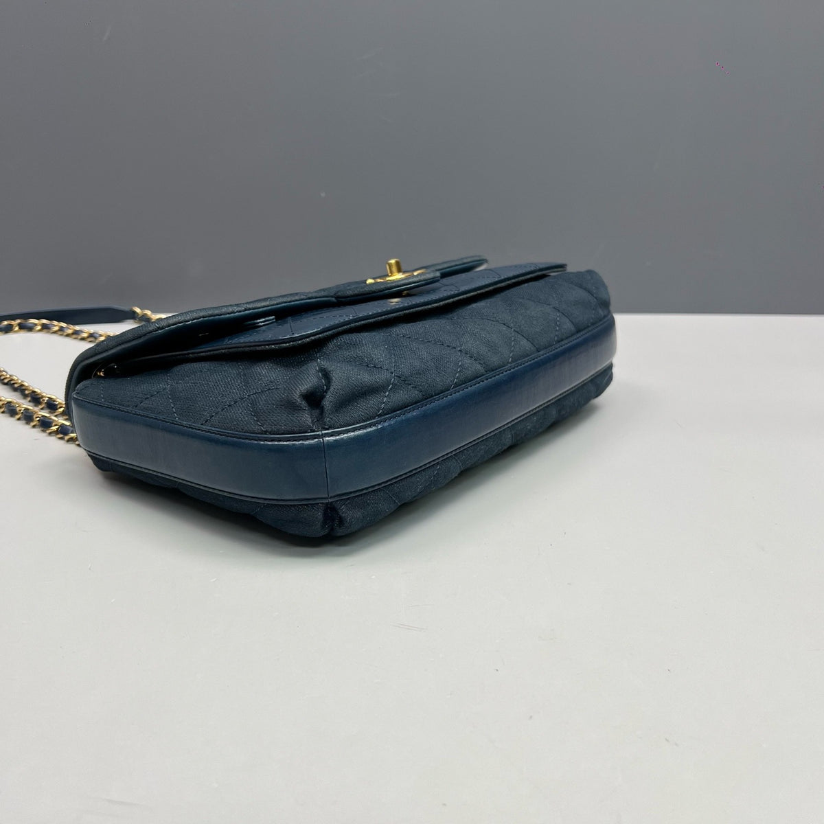 Chanel - Classic Flap - Denim - Jeans - Blue - (large)