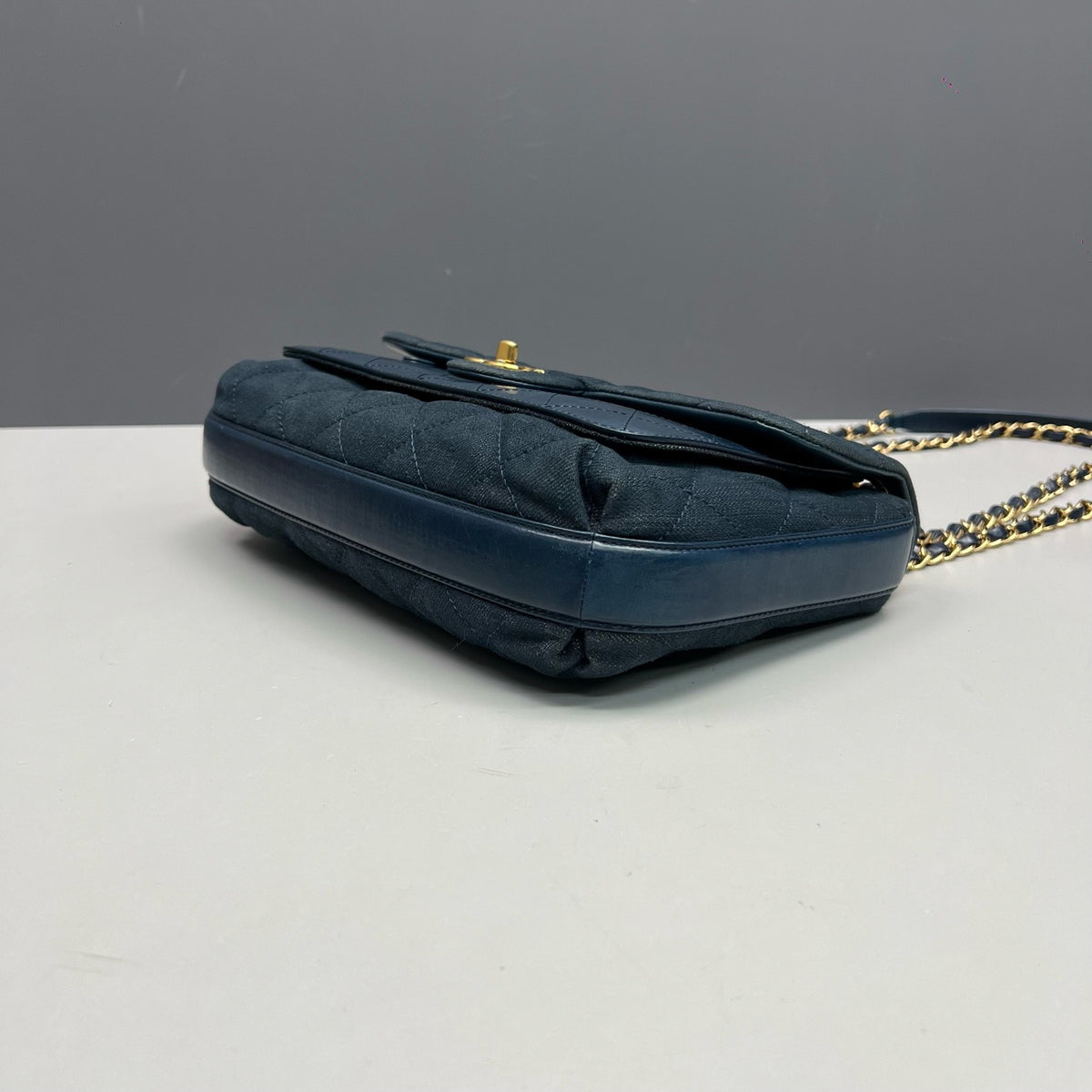 Chanel - Classic Flap - Denim - Jeans - Blue - (large)