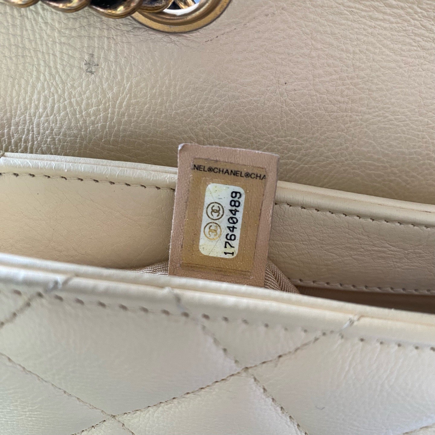 Chanel - Classic Flap East West - Leather - Beige - (medium)