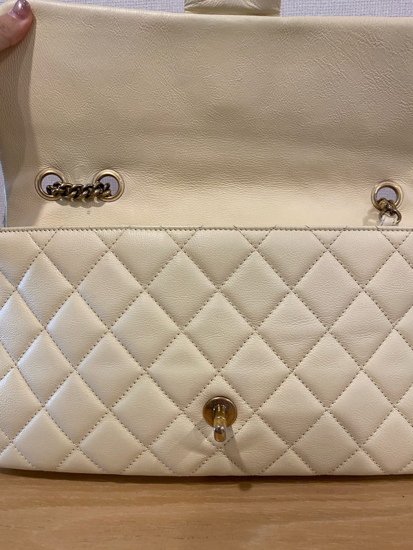 Chanel - Classic Flap East West - Leather - Beige - (medium)