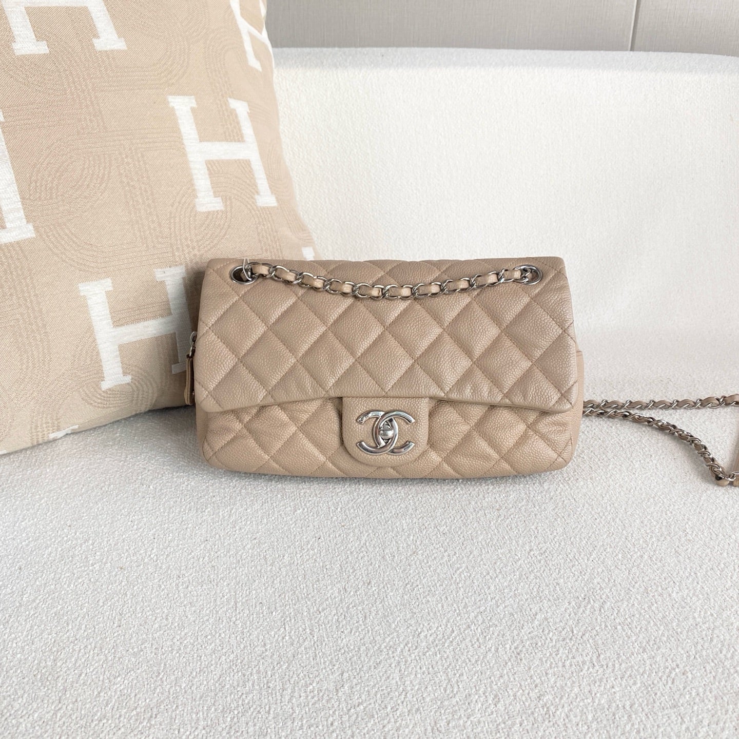 Chanel - Classic Flap Easy - Leather - Beige - (mini)