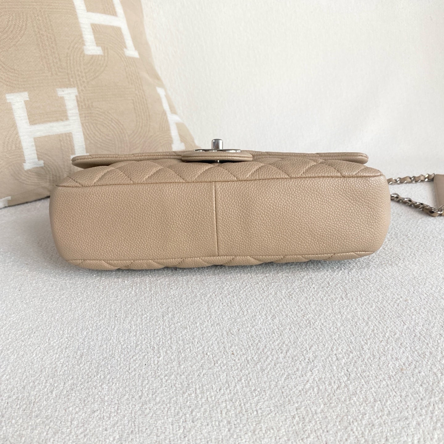 Chanel - Classic Flap Easy - Leather - Beige - (mini)