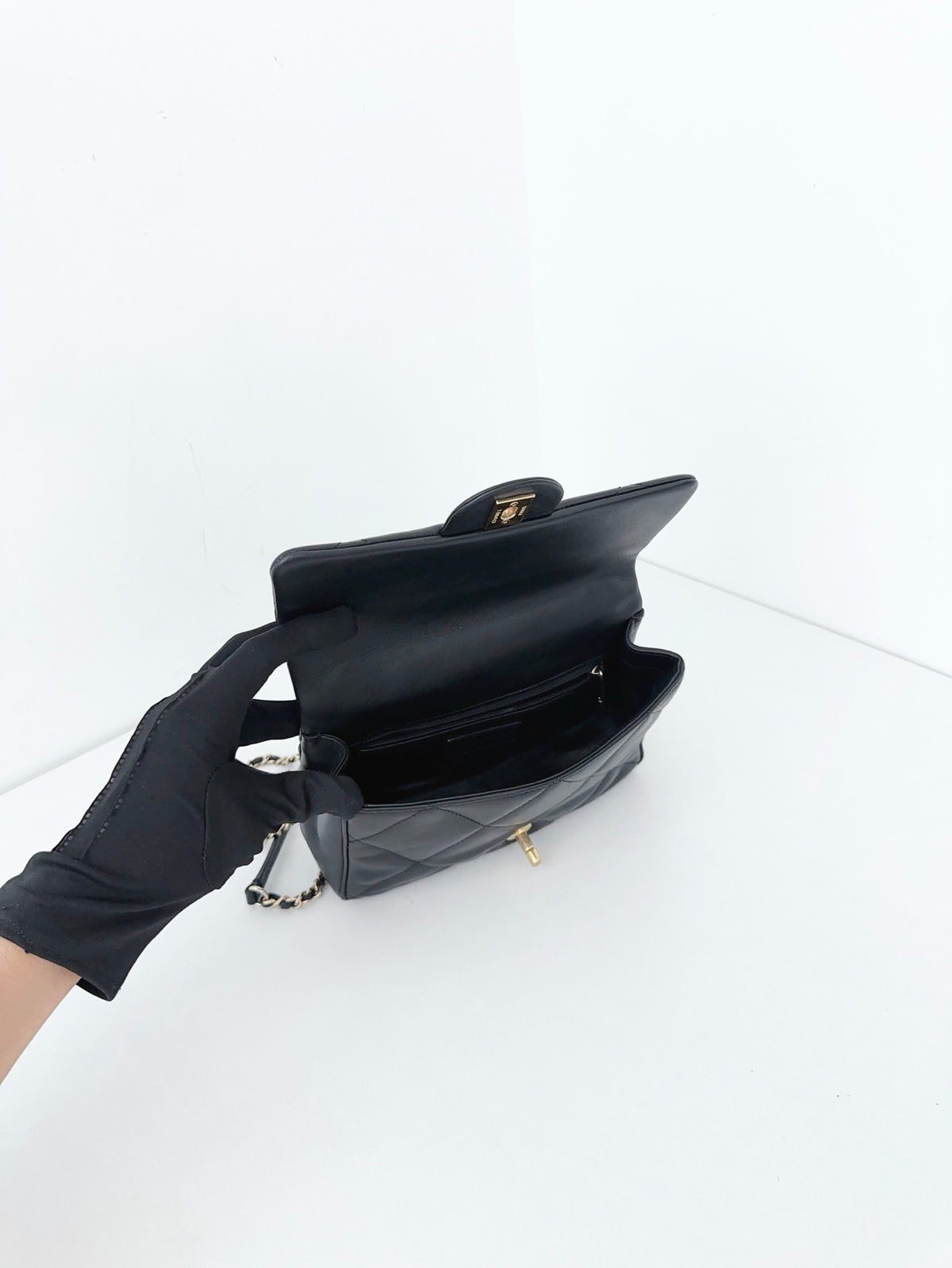 Chanel - Classic Flap Handle Big Mini - Leather - Black - (mini)