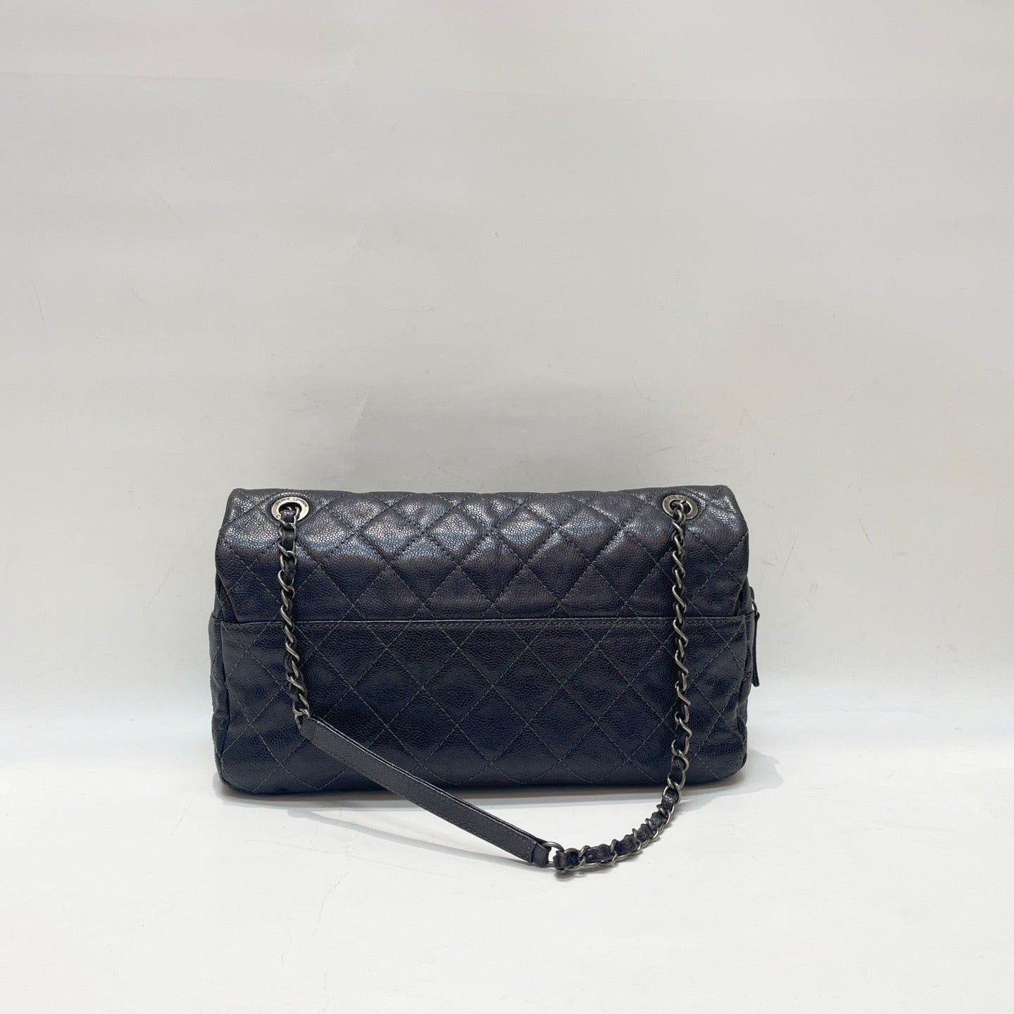 Chanel - Classic Flap Jumbo Airport Bag - Leather - Black - (large)